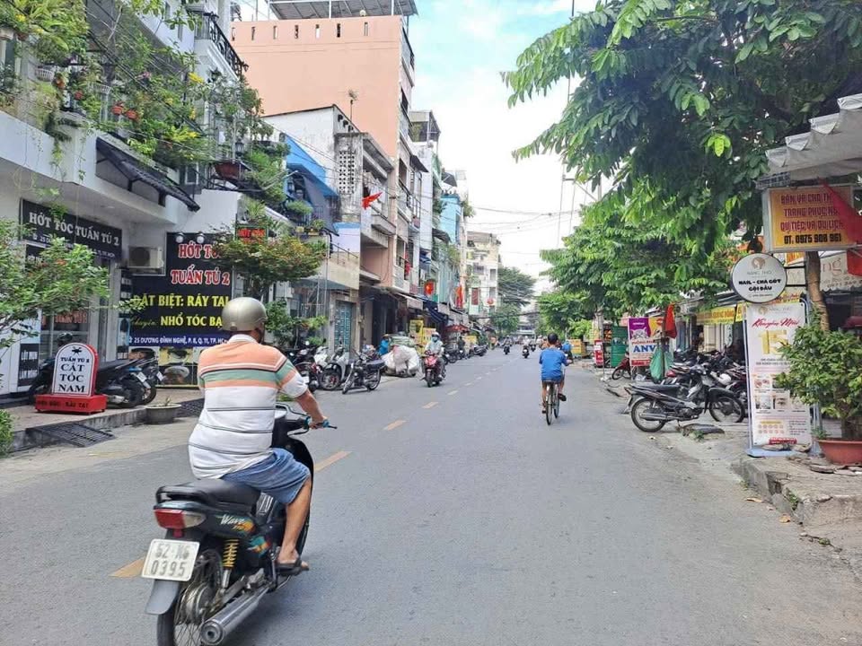 Siêu phẩm nhà phố mặt tiền đường Dương Đình Nghệ, Phường 8, Quận 11