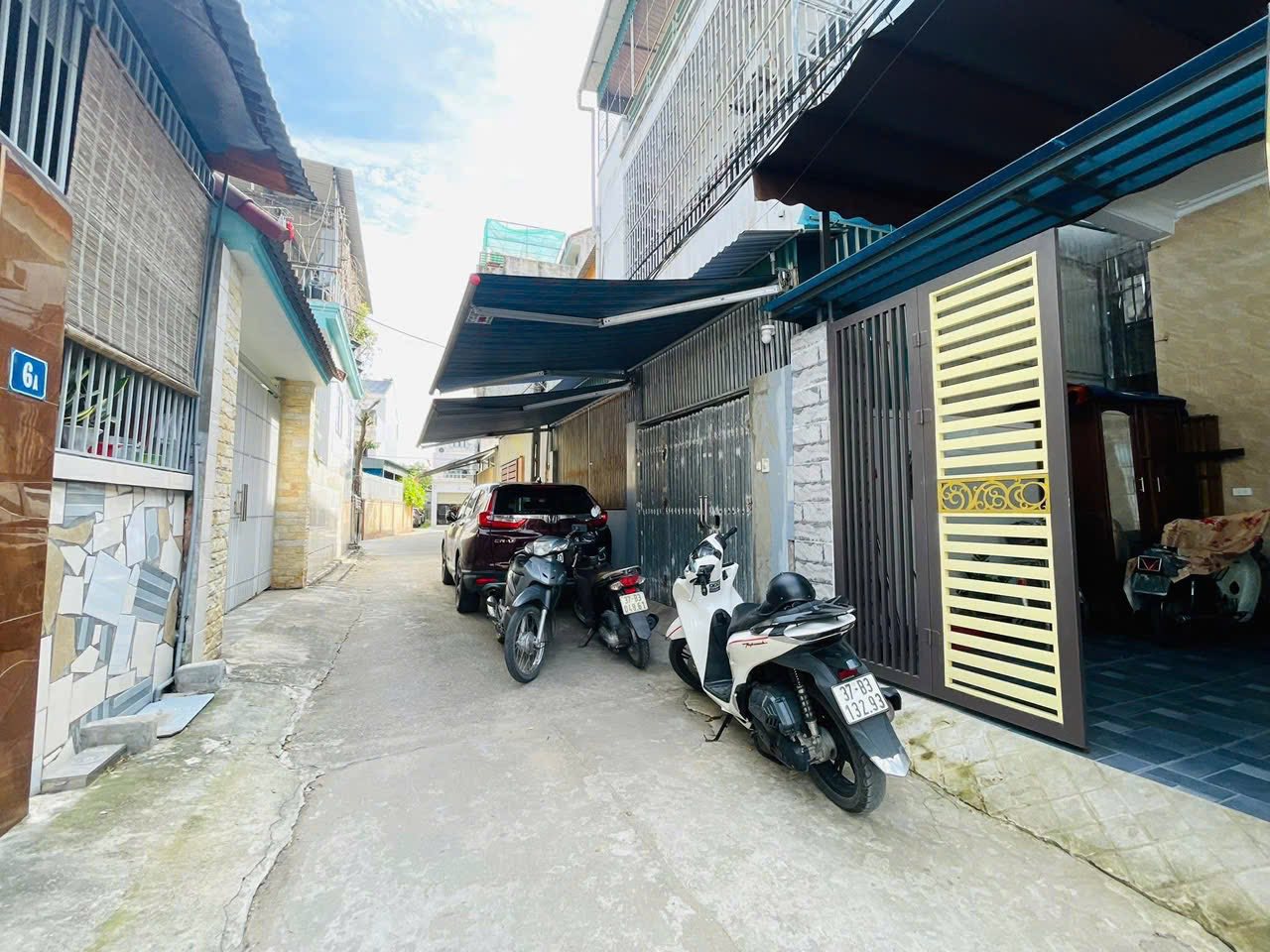 Bán nhà 2 tầng 73m2 mặt tiền 5.5m, hướng Tây Bắc, gần Nguyễn Văn Cừ