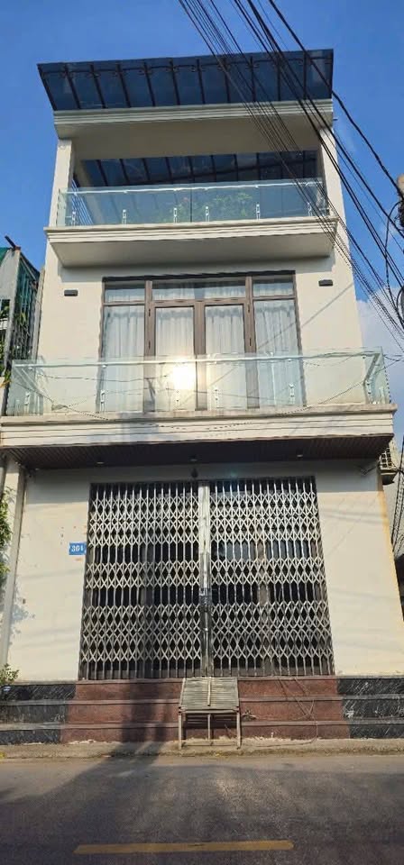 Nhà 3 tầng lô góc mặt đường Kênh, Nam Định - Vừa ở vừa có dòng tiền