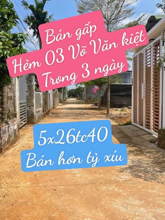 Đất xinh xinh, diện tích 5mx26m, có 40m2 thổ cư, hướng Tây Bắc