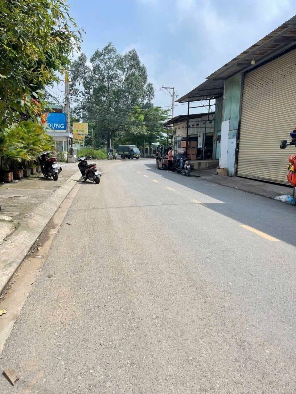 Bán gấp xưởng mặt tiền Đường Thới An 13, Quận 12