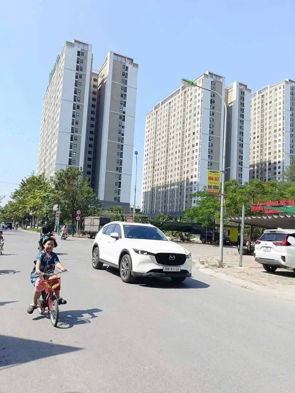 Bán đất phân lô Tứ Hiệp, Thanh Trì - vỉa hè, view vườn hoa, 2 mặt thoáng