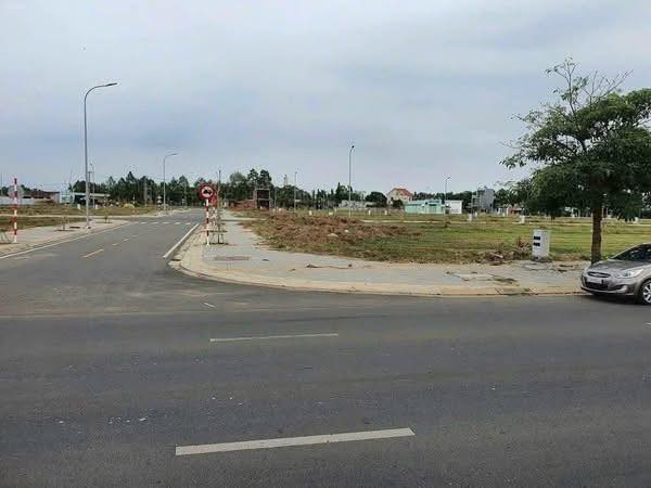 Bán đất thổ cư toàn bộ tại trung tâm thành phố Bà Rịa