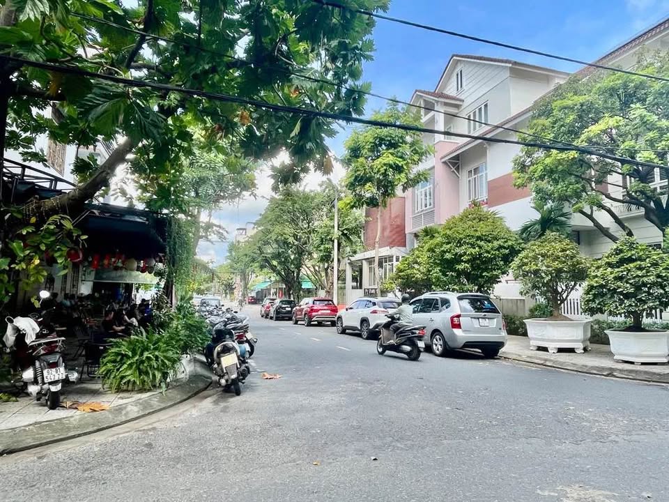 Đất vàng Đà Nẵng 90m2 hai mặt tiền, tặng kèm nhà xinh, sổ vuông vức