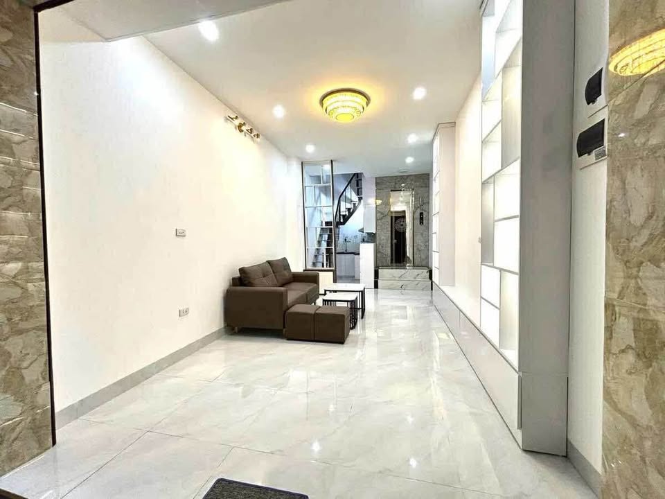 Bán nhà Ngọc Khánh, Ba Đình, thang máy, ngõ thông, nhà đẹp, giá tốt