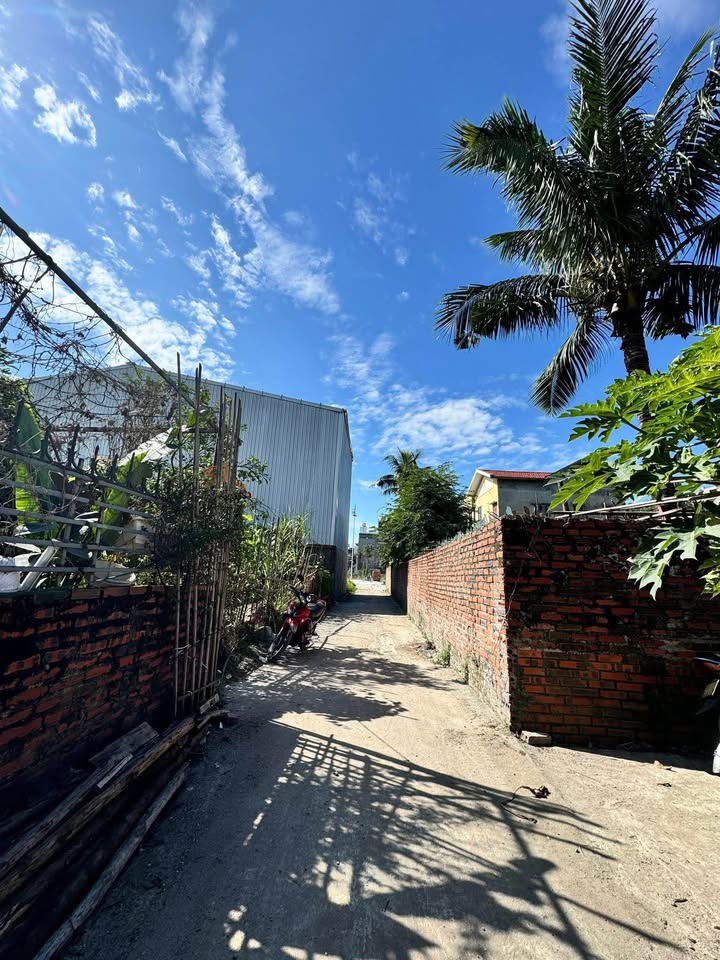 Đất Làng Công An, Hạ Long - Mặt tiền 4.5m, ô tô đỗ cửa, giá nhỉnh 2 tỷ