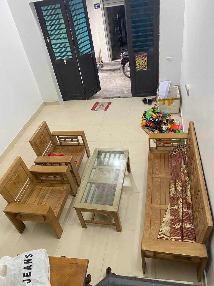 Chính chủ chào bán căn nhà 2 tầng kiên cố tọa lạc tại Phường Đồng Tiến, Thành phố Hòa Bình