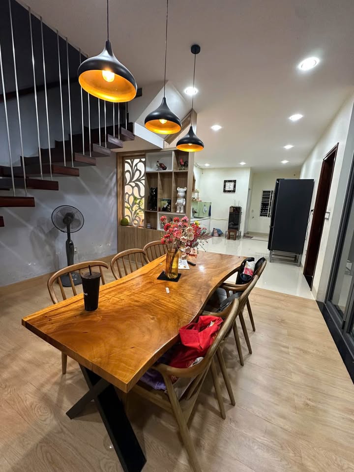 Siêu biệt thự đẳng cấp tọa lạc ngay mặt tiền Khu quy hoạch Xóm Chính, Đinh Ngang - Phạm Văn Đồng, phường Lại Thế