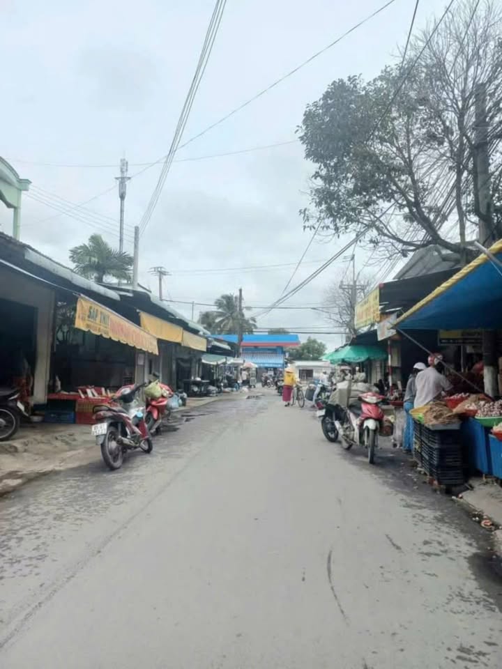 Nhà mặt tiền chợ Bạc Liêu cũ, 3.75 tỷ có ngay chỗ kinh doanh xôm tụ