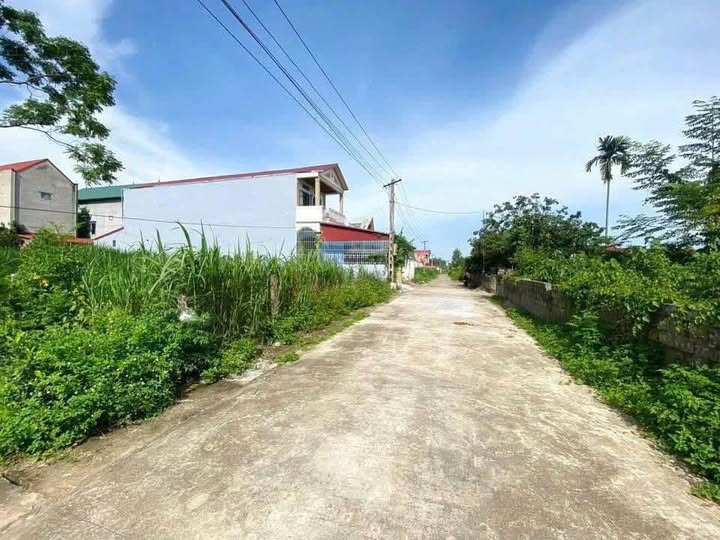 Khám phá mảnh đất vàng rộng 119.8m2, hoàn toàn là thổ cư, tọa lạc tại Khu 3, Xã Hương Nộn, huyện Tam Nông