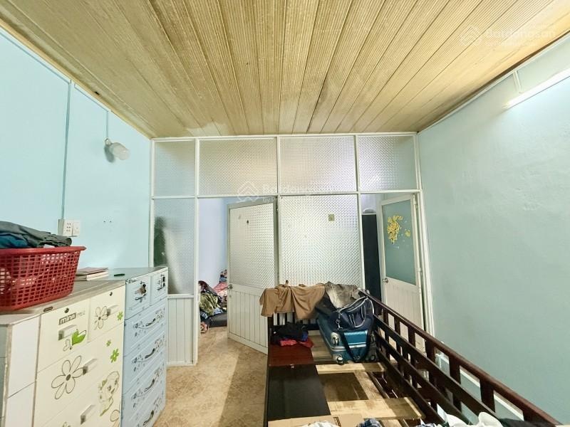 Bình thạnh - gần chợ bà chiểu - hẻm 4.5m thông rạch xuyên tâm nhà 2 tầng giá tốt