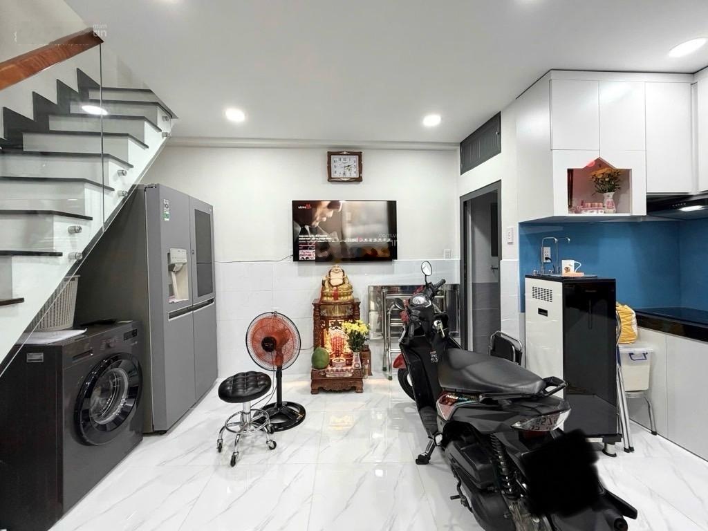 Nhà Bình Thạnh 4 tầng sát Q1 nhỉnh 4 tỉ - ngang 5m - nhà vuông đẹp 3PN