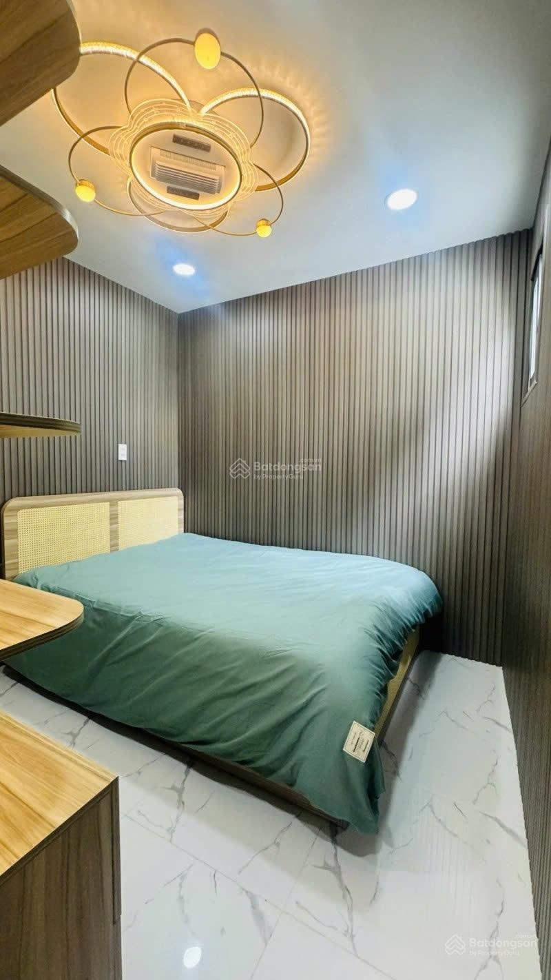 Bán nhà Quận 1 - hẻm 4m thông - 4 tầng - chỉ 5 tỷ nhỉnh - nhà vuông vức, không lỗi phong thuỷ