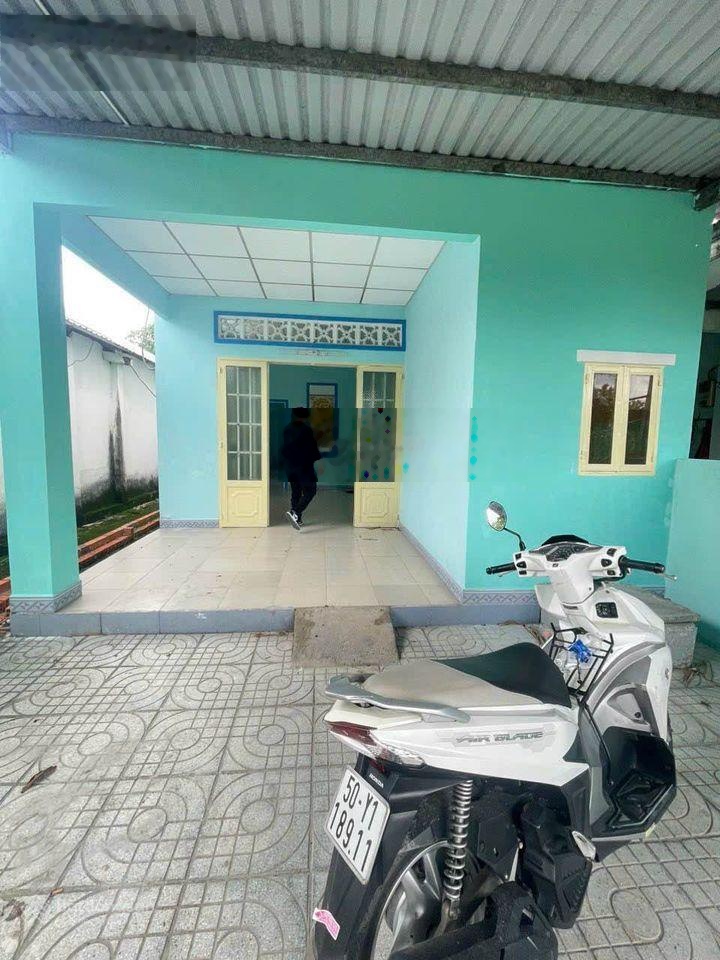 NHÀ NÁT TRƯNG DỤNG ĐẤT 1/ Tỉnh lộ 8, Củ Chi, DT 5x16=80m2, 2PN,khách bếp đầy đủ SHR, Giá 830tr