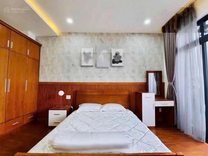 Vợ chồng cô Thìn bán nhà Nguyễn Trãi - Q1. Giá 5tỷ090/87,6m2 gần chợ Bến Thành. Đang cho thuê 32tr