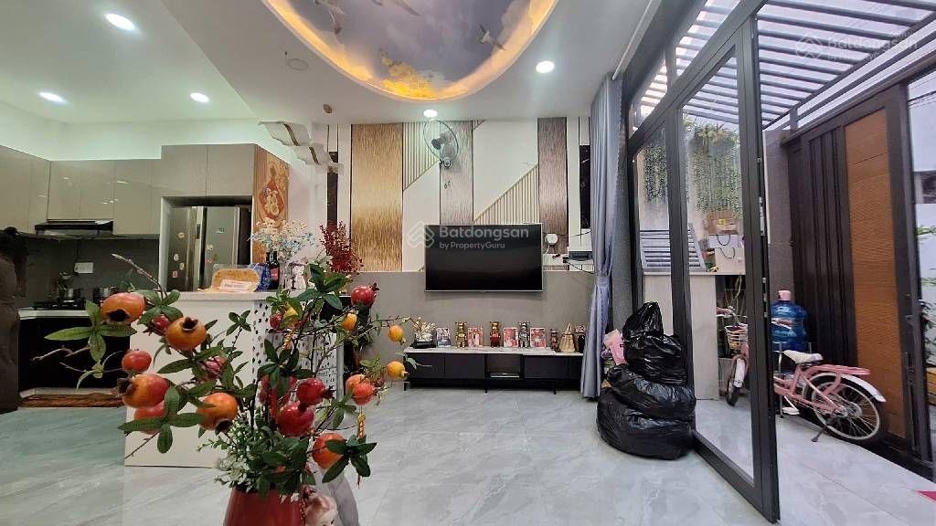 Nhà mới gần city land 4 PN, Nguyễn Văn lượng , gò vấp , 4,7 tỷ TL ( 3 tầng kiên cố, full nội thất )