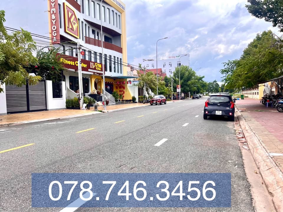 Cơ hội vàng sở hữu ngay lô đất biệt thự 270m2 tại đường Đào Tấn, trung tâm thương mại Phan Thiết