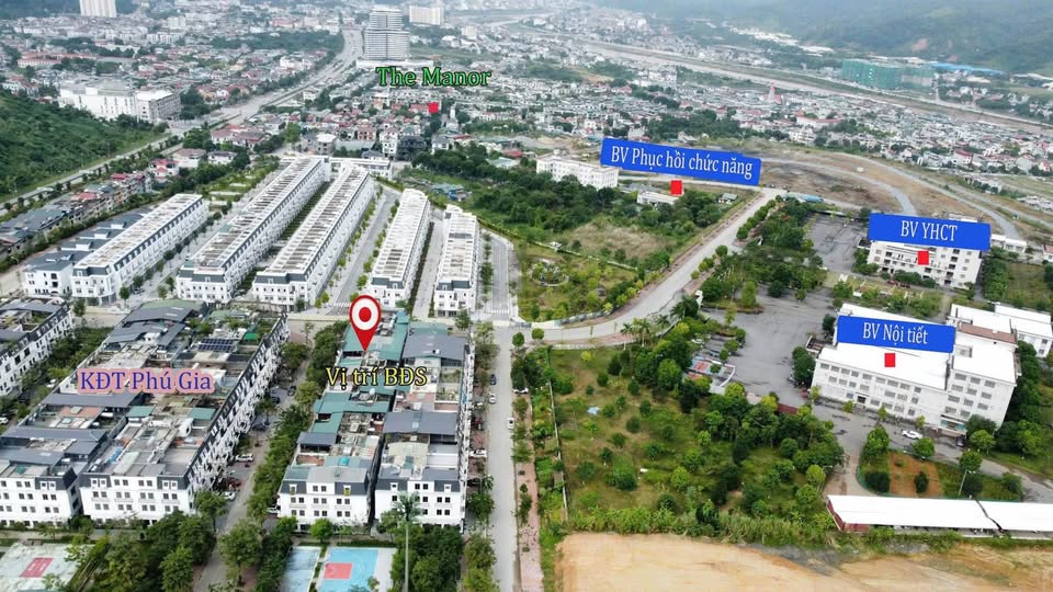 Nhà 4 tầng 100m² khu đô thị Phú Gia an ninh, văn minh, gần công viên