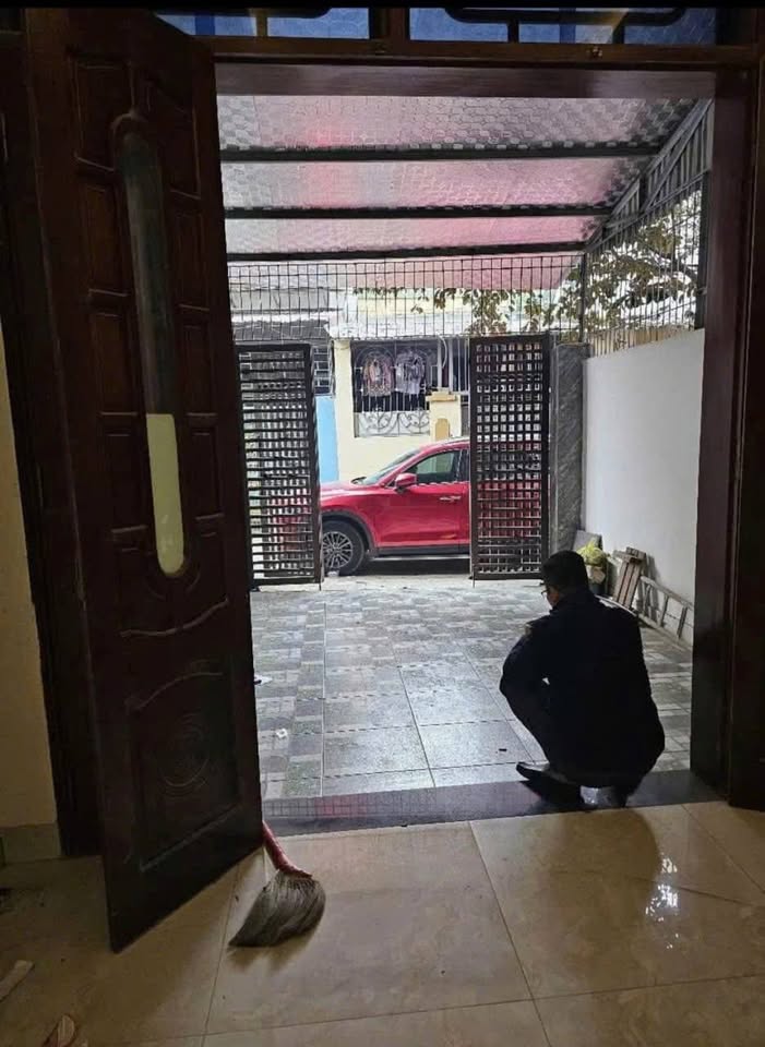 Nhà 2 tầng Phú Sơn diện tích 98m2, thiết kế 3 phòng ngủ, có phòng ngủ ở tầng dưới cực tiện lợi