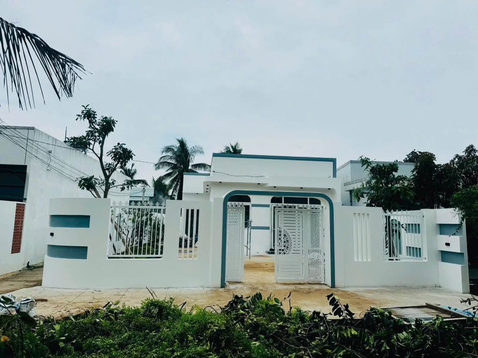 Biệt thự sân vườn 363m² Bến Tre, 3 phòng ngủ, full nội thất, giá siêu hấp dẫn