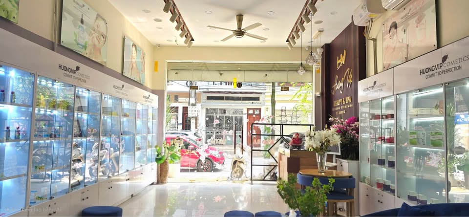 Nhà 2 tầng siêu xinh, kinh doanh đỉnh cao, giá hời bất ngờ