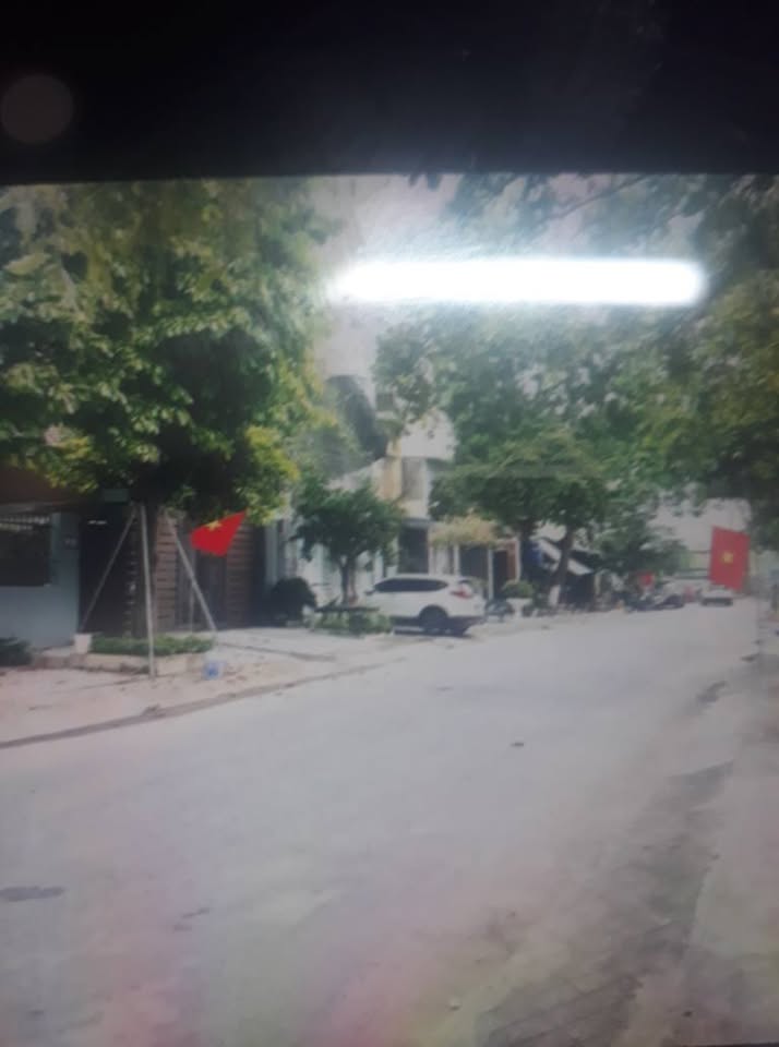 Nhà 3 tầng MB121 Đông Vệ, ô tô tránh nhau, tiện ích bủa vây