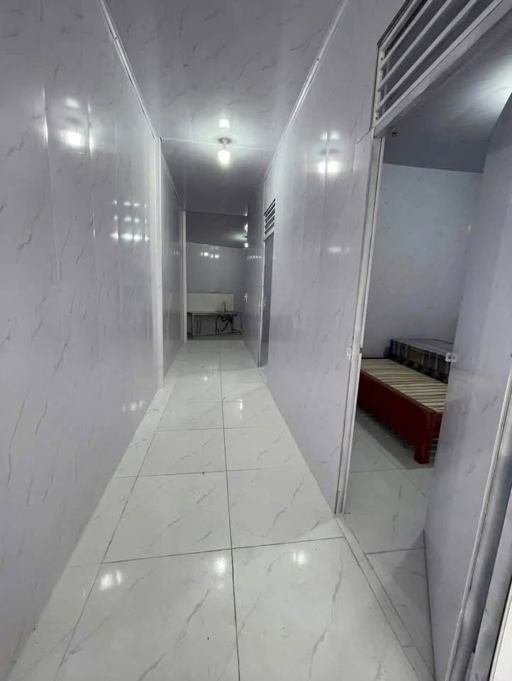 Nhà mặt tiền Đà Lạt kinh doanh nhỏ, 2 ngủ, giá hời 6 triệu/tháng