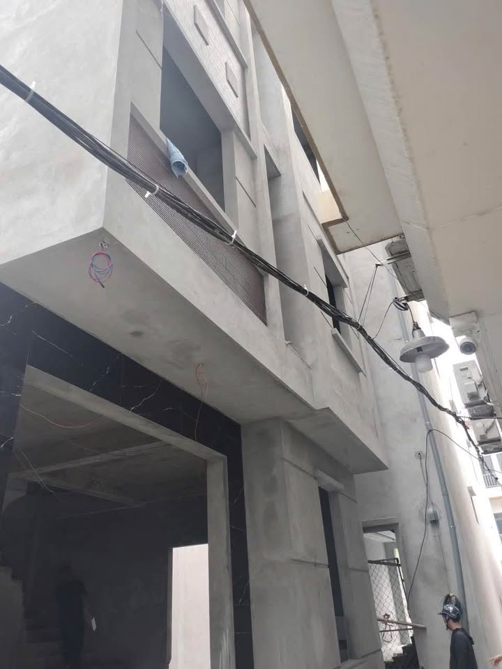 Nhà mới hoàn thiện tại Kỳ Bá, Thái Bình, sổ đỏ 37.5m2, giá 2 tỷ