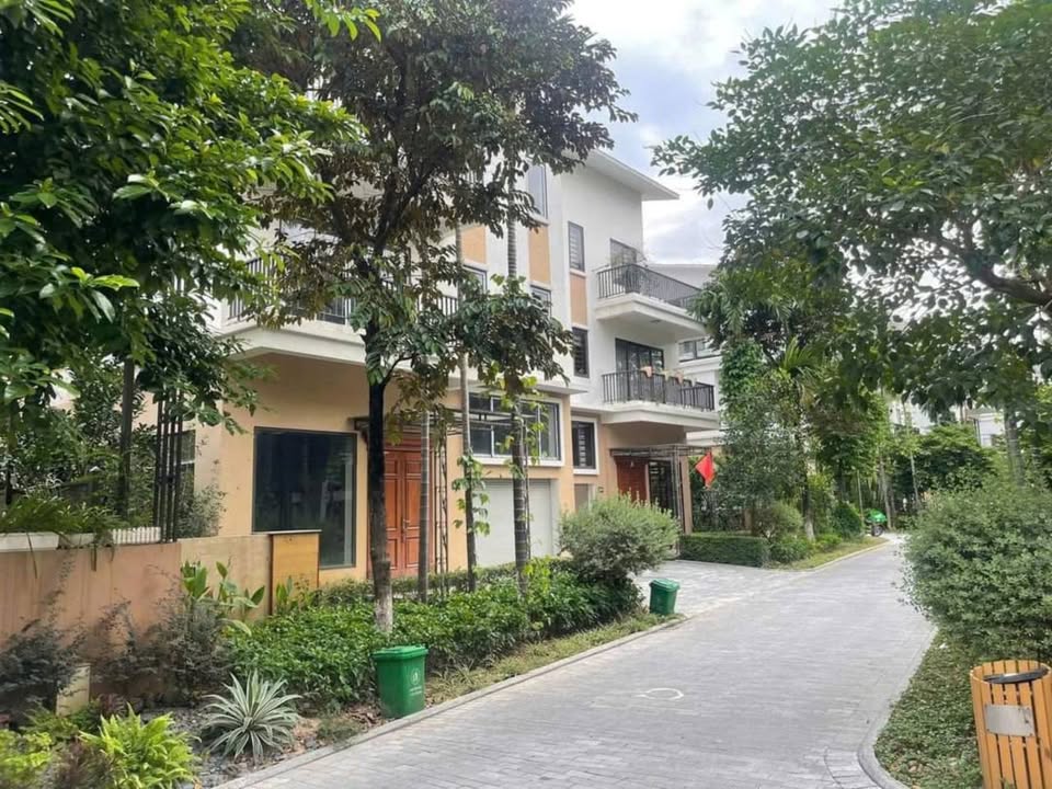 Bán căn biệt thự 3.5 tầng tại khu HUD Trầu Cau, Bắc Ninh