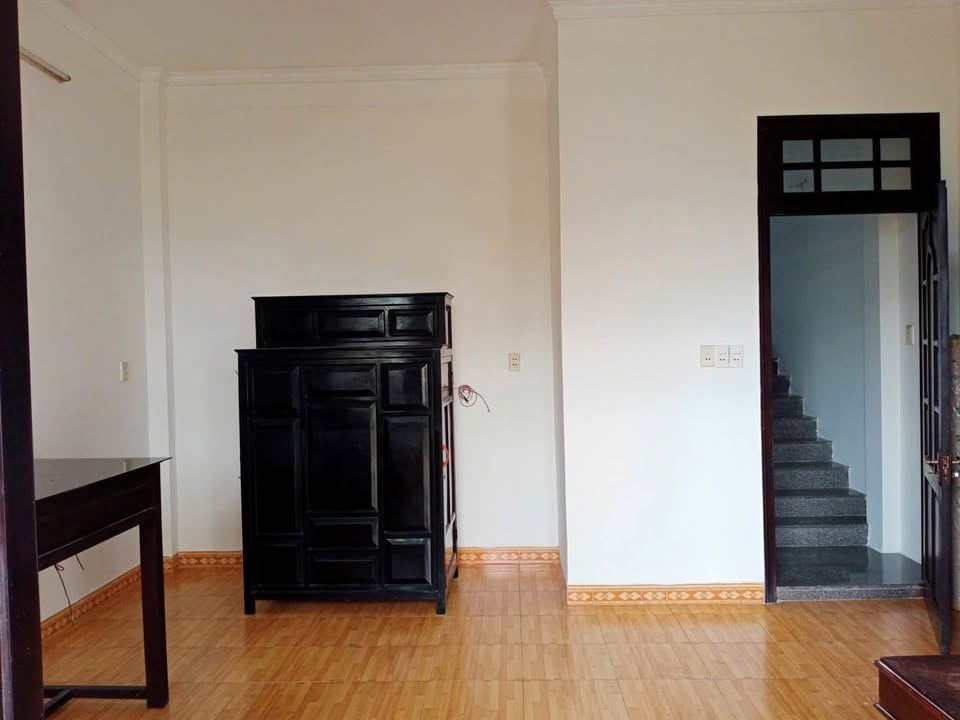 Cho thuê nhà 3 tầng mặt tiền Phan Huy Ôn, Đà Nẵng - 70m2, giá 14 triệu/ tháng