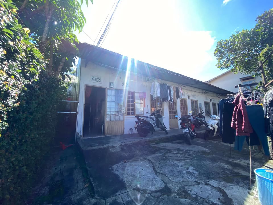 Cơ hội sở hữu ngay căn nhà 200m2 với sổ riêng pháp lý minh bạch