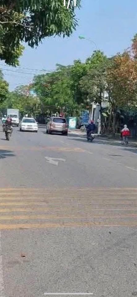 Đất mặt đường Vũ Hữu Lợi kinh doanh ngon nghẻ, giá hời