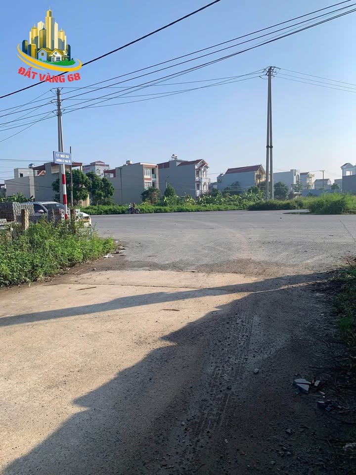 Chính chủ gửi bán lô đất vuông vắn tại ngõ 352 Lê Thái Tổ, phường Nam Thành