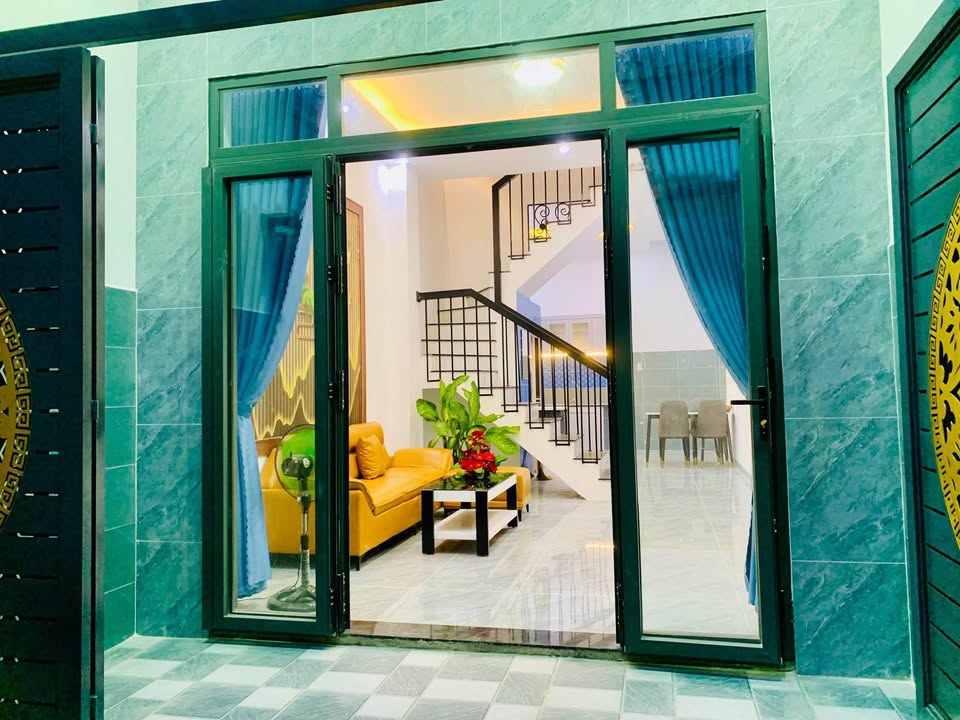 Siêu phẩm nhà 1 trệt 1 lầu vừa hoàn thiện 100% tại đường Nguyễn An Ninh