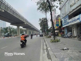 Bán tòa nhà văn phòng mặt phố Hồ Tùng Mậu, đối diện đại học Thương Mại