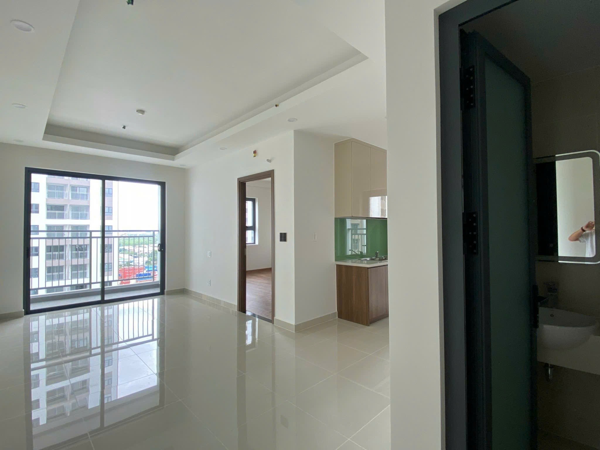 Căn hộ Quận 7 Riverside, góc 70m2, 2 phòng ngủ, nội thất cơ bản