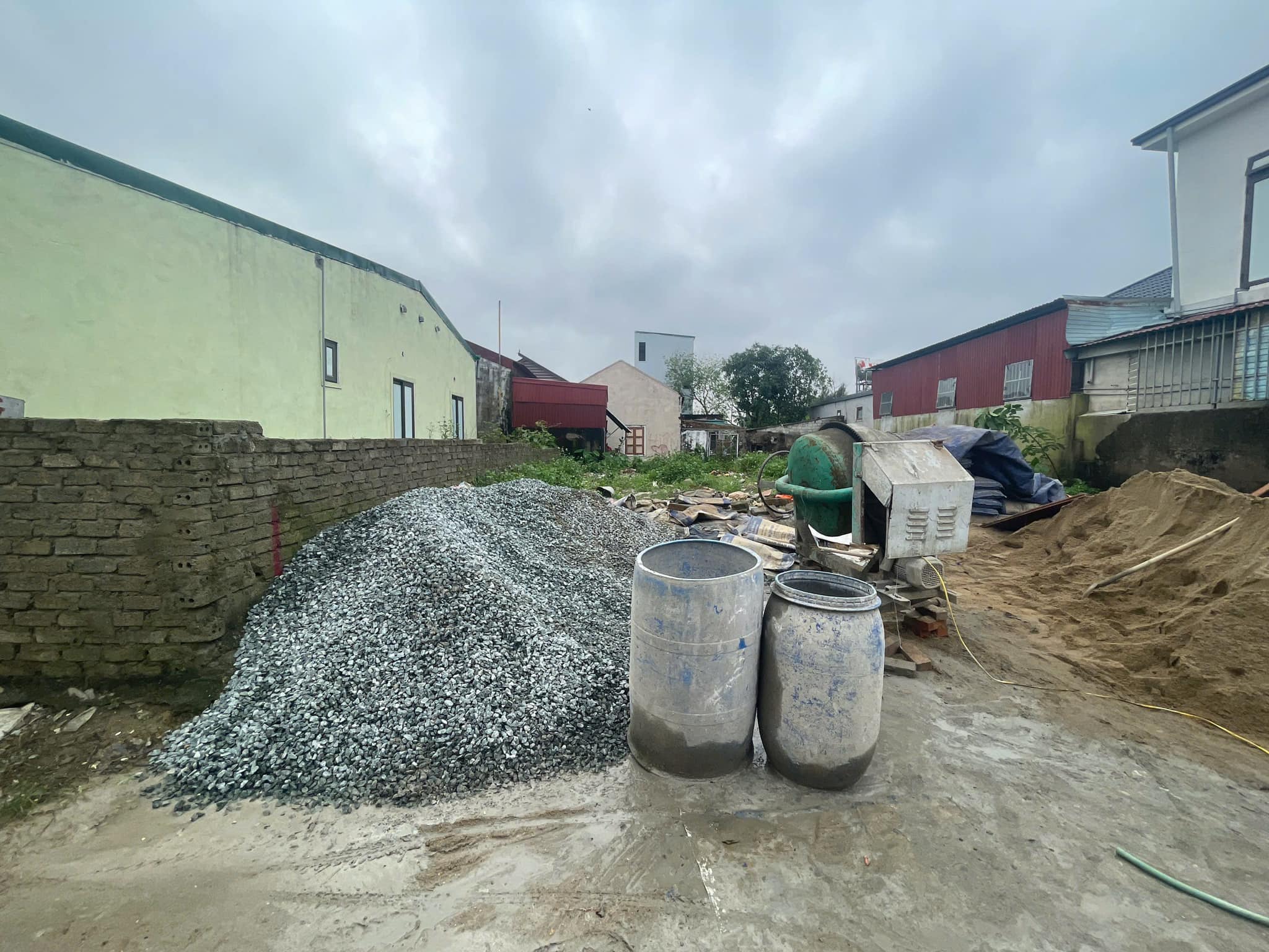 Tọa lạc tại ngõ đường Ngô Đức Mai, Nghệ An, lô đất đẹp với diện tích 80m2