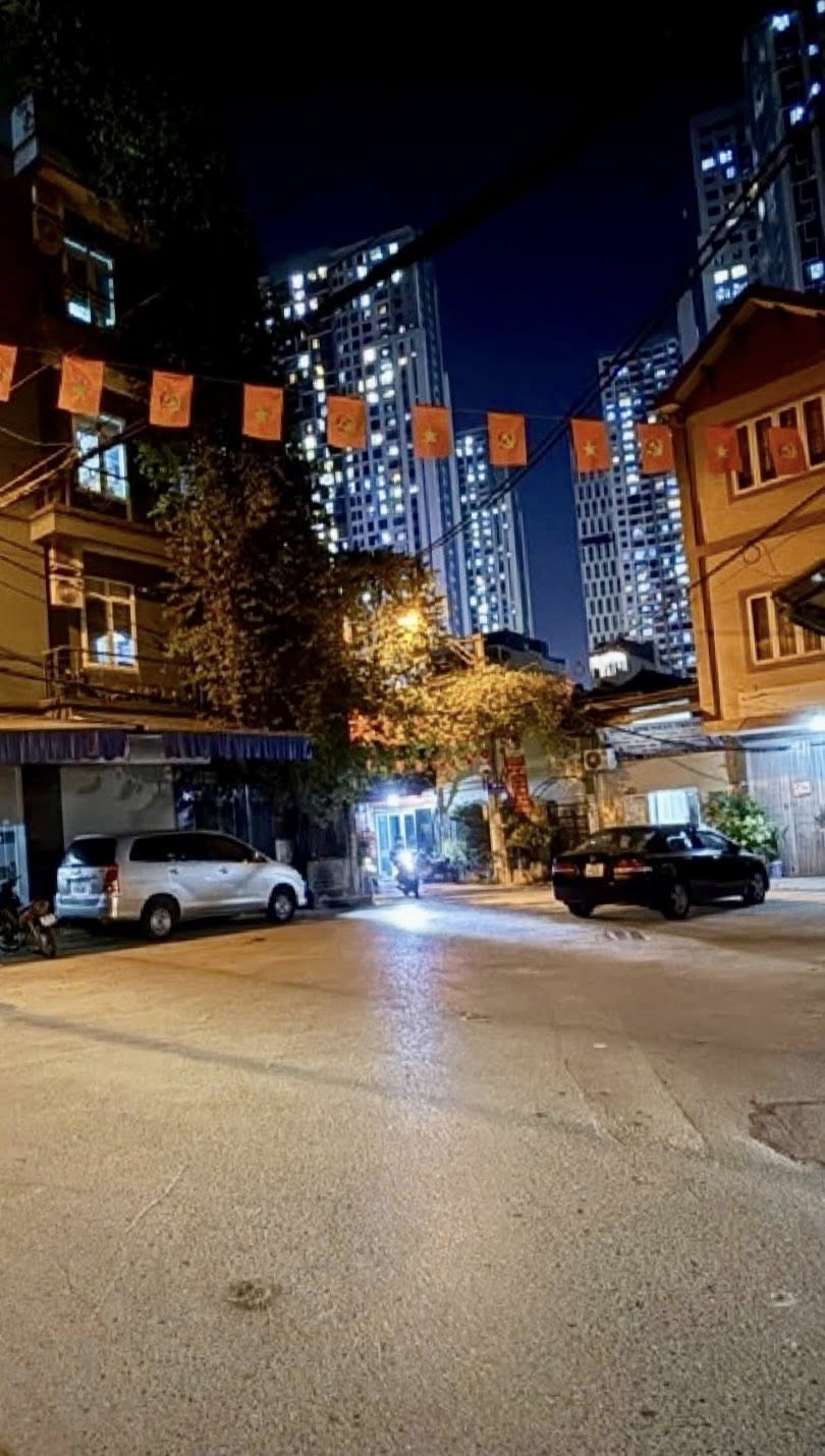 Nhà Phú Diễn lô góc, ô tô tránh, kinh doanh đắc lợi