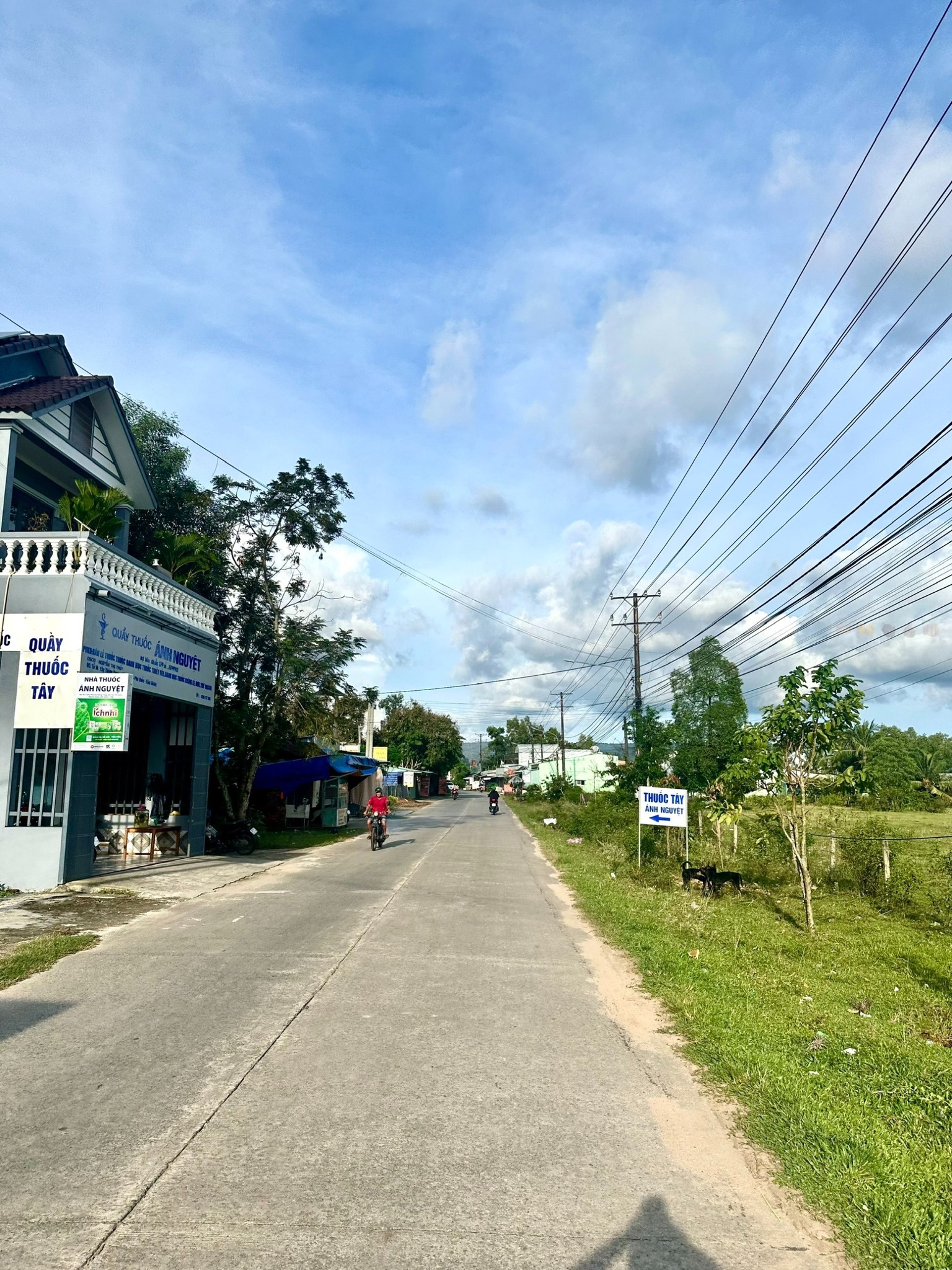 Bán đất nền 128m² vuông vức, sổ hồng sẵn, gần khu dân cư Châu Long, Phú Quốc