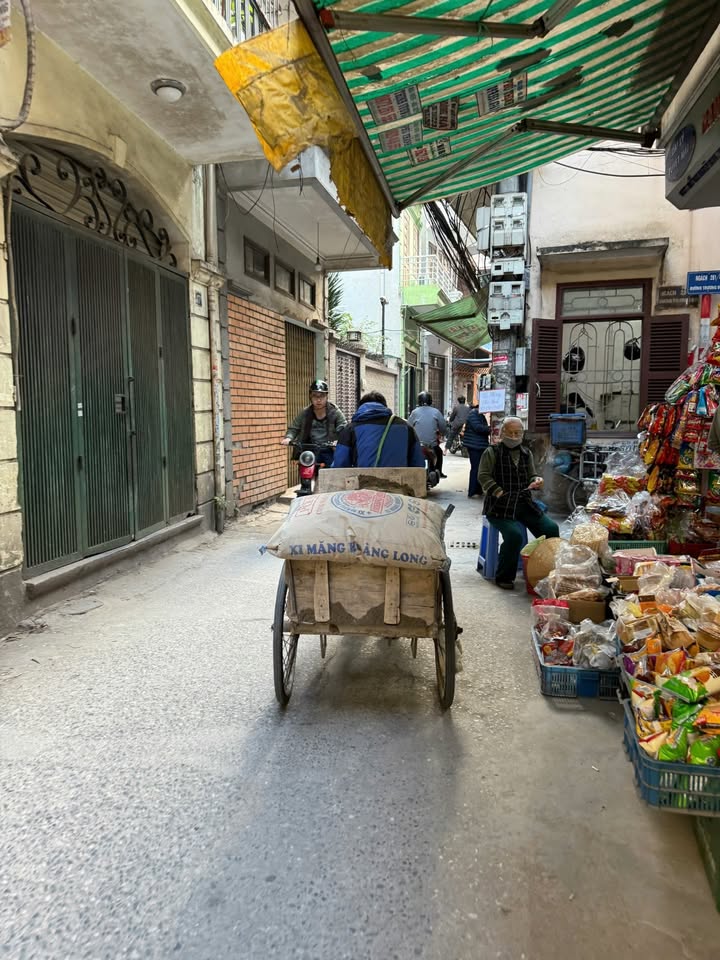 Siêu phẩm nhà đẹp 5 tầng tại trung tâm quận Hoàng Mai, ngõ 281 Trương Định đang chờ chủ mới