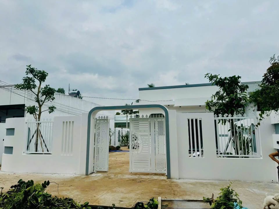 Biệt thự sân vườn 363m2 tại Phú Tân, Bến Tre - tặng full nội thất