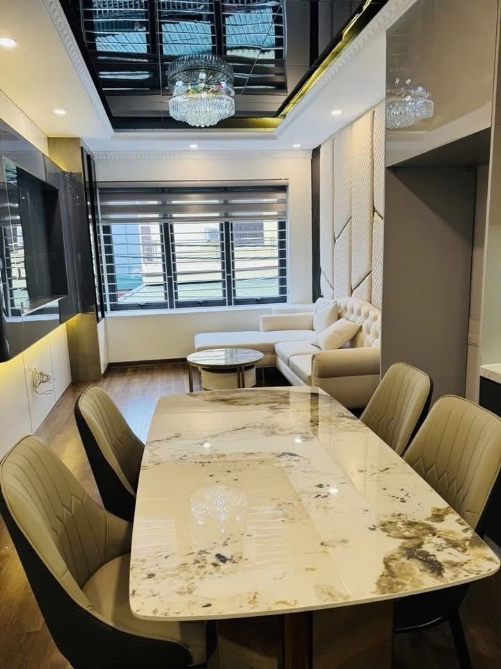 Đừng bỏ lỡ cơ hội sở hữu căn nhà lô góc 6 tầng, diện tích 52m2 tại đường Nguyễn Văn Linh