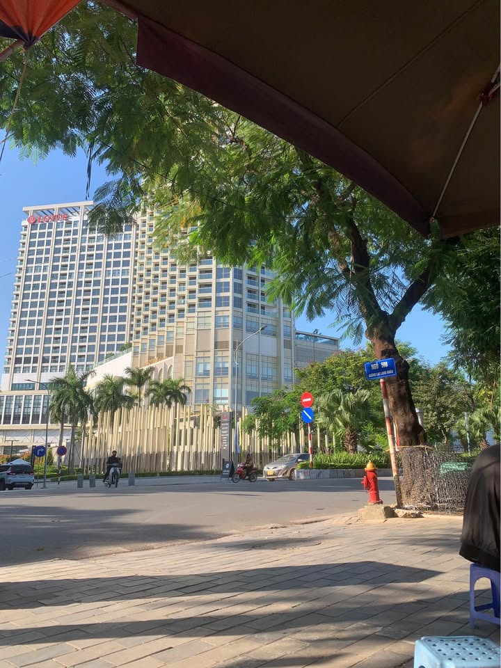 Tọa lạc tại Xuân La, quận Tây Hồ, Hà Nội, tòa nhà chung cư mini sở hữu diện tích 280m2