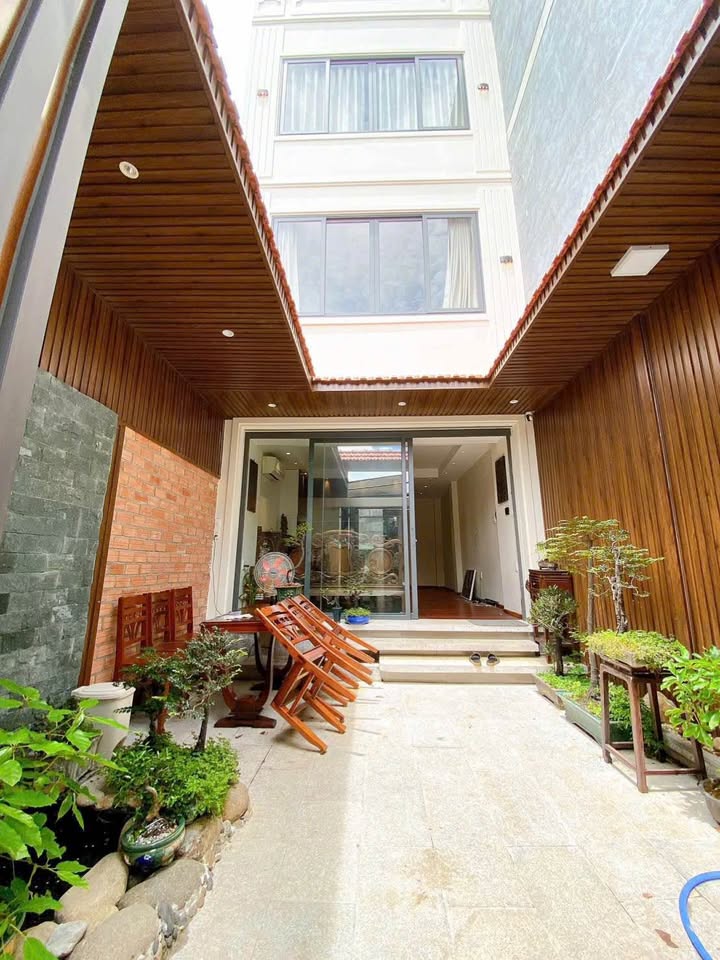 Biệt thự mini Quận 7 giá sập sàn, giảm ngay 300 triệu