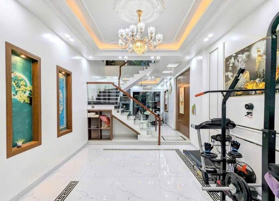 Bán nhà 4 tầng mặt đường Cát Bi, Hải An, Hải Phòng