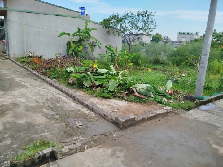 Lô góc giá 1 tỷ, sổ hồng sẵn sàng, gần trung tâm Phủ Lý