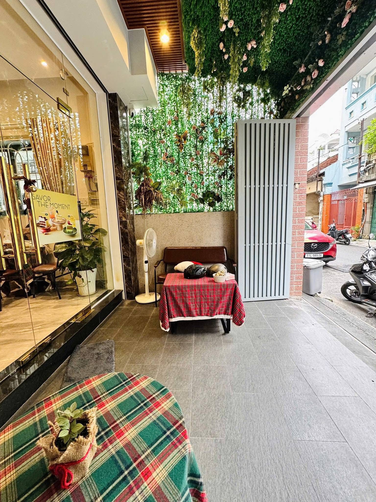 Mặt tiền Đinh Công Tráng, quận 1, 82m2, 5 tầng, dòng tiền cao, sổ nở hậu đẹp