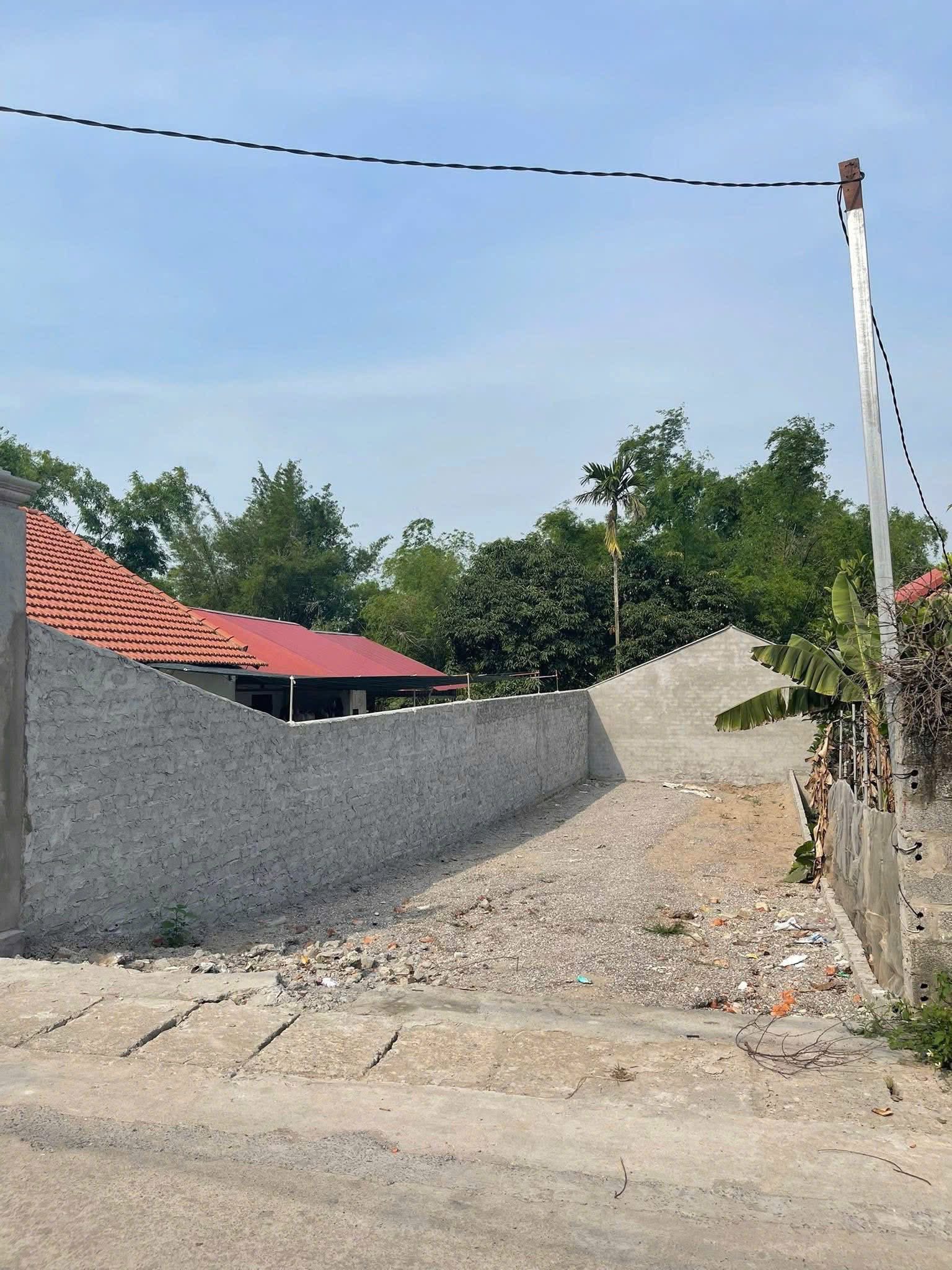 Đất kinh doanh mặt tiền 5m, đường 8m, hơn 2 tỷ tại Chuyên Mỹ, Phú Xuyên, Hà Nội