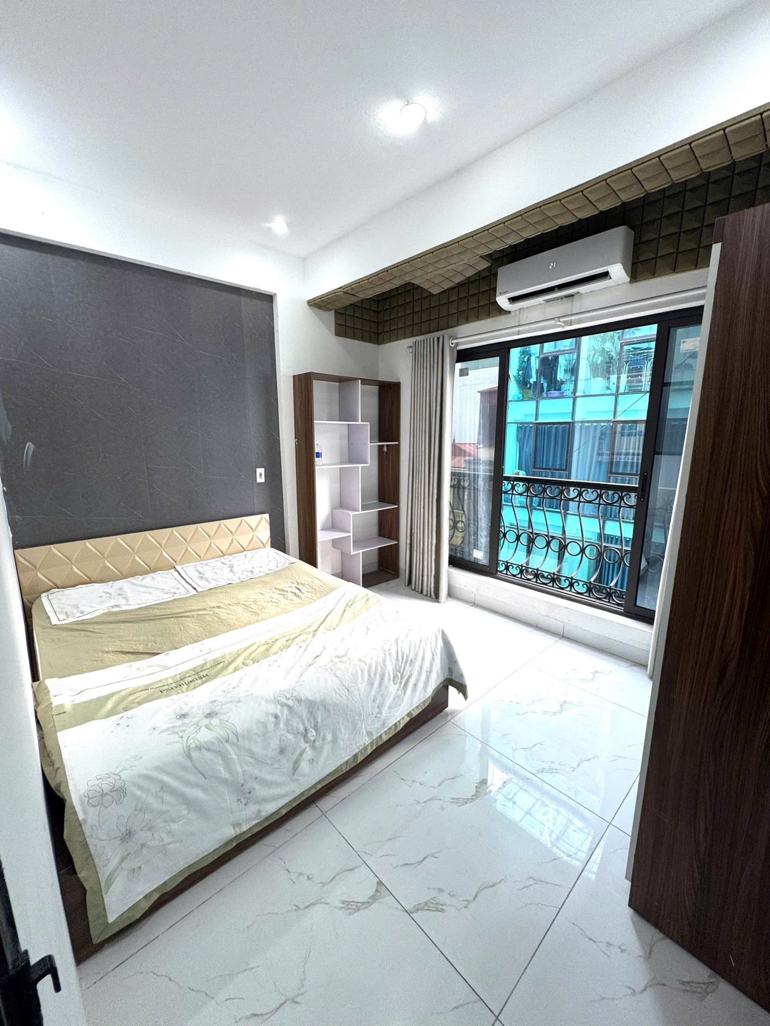 Căn hộ 35m2, 1 ngủ 1 khách, thang máy, ngõ 110 Trần Duy Hưng, Cầu Giấy