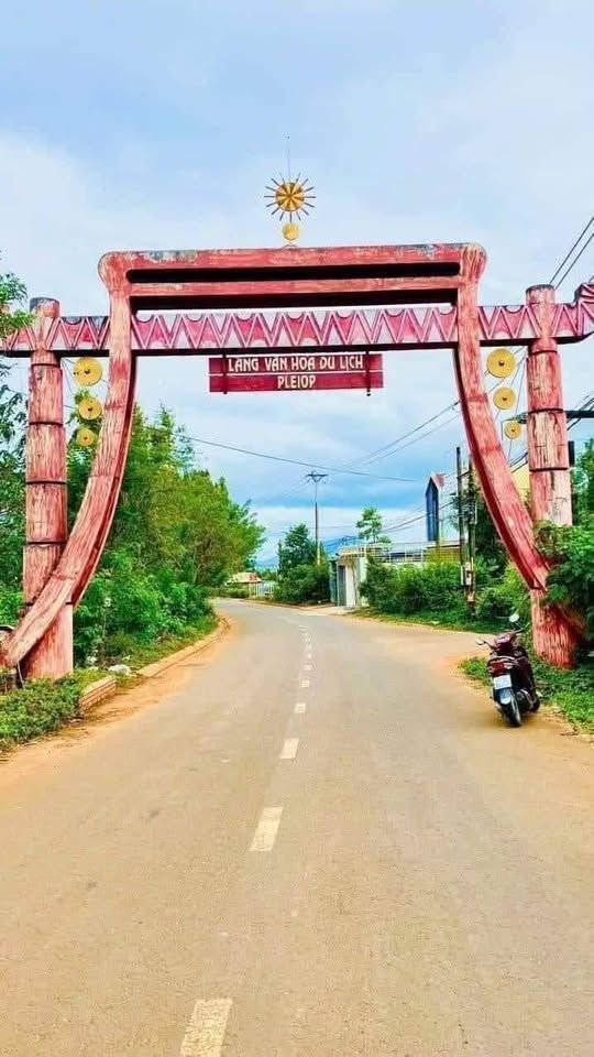 Mảnh đất mơ ước tọa lạc tại hẻm Bùi Dự, gần cổng chào sầm uất của thành phố Pleiku, tỉnh Gia Lai